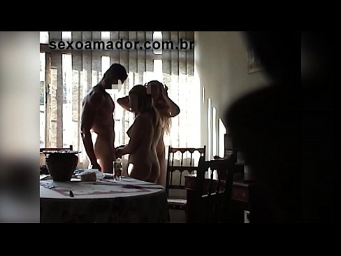 ❤️ Rakan seks menjemput seorang lelaki gergasi dan bertiga bersamanya ☑ Lucah pada ms.onlyhdporn.ru ❌️